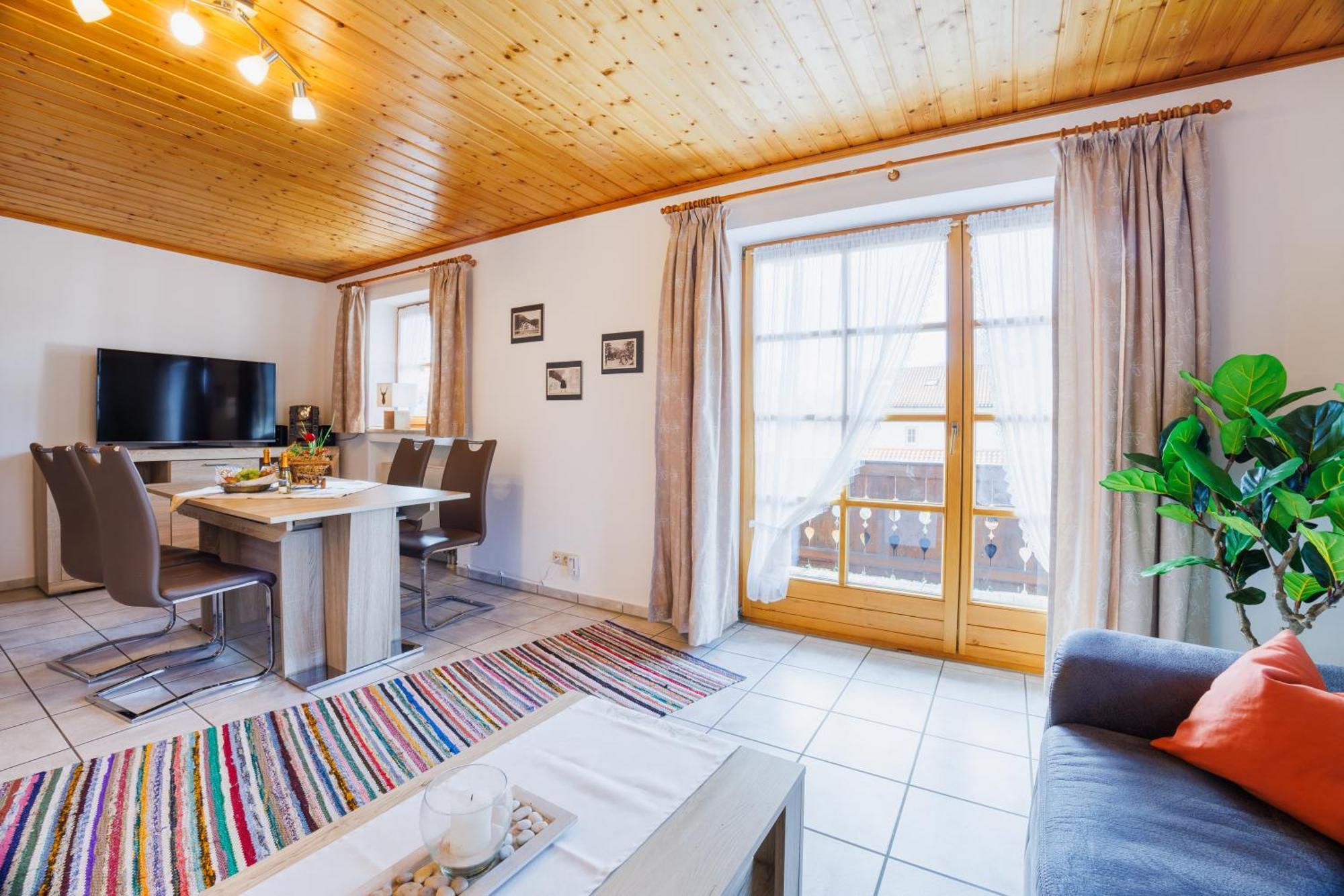 Ferienwohnung Kloepping Inkl. Chiemgaukarte โรพอลดิง ภายนอก รูปภาพ