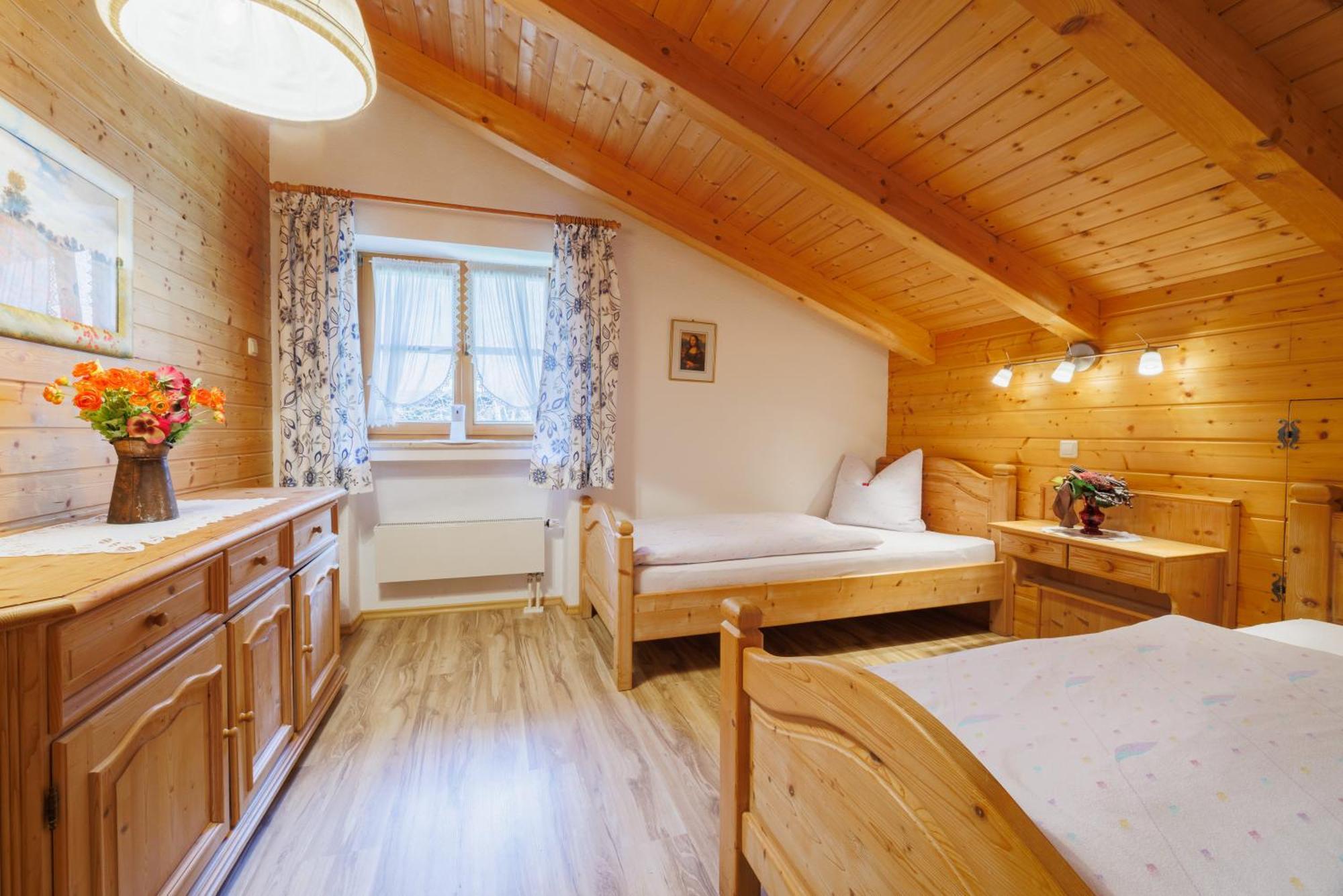 Ferienwohnung Kloepping Inkl. Chiemgaukarte โรพอลดิง ภายนอก รูปภาพ